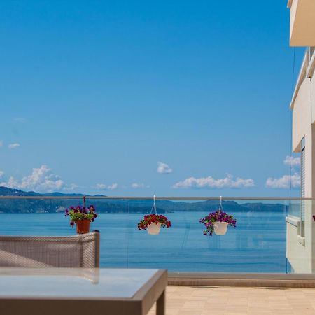 Luxury Sea View Apartaments Саранда Экстерьер фото