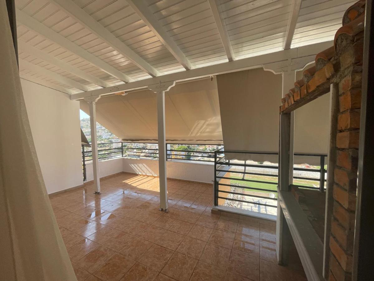 Luxury Sea View Apartaments Саранда Экстерьер фото